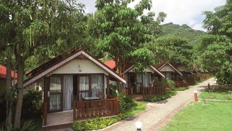 קופנגן Buri Beach Resort מראה חיצוני תמונה