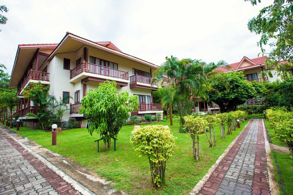 קופנגן Buri Beach Resort מראה חיצוני תמונה