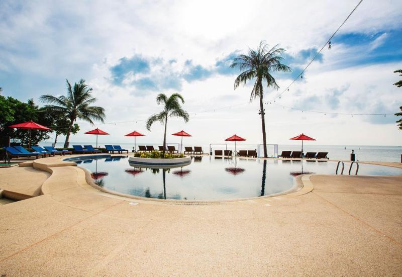 קופנגן Buri Beach Resort מראה חיצוני תמונה